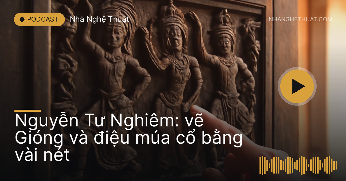 Cận cảnh hoa văn chạm khắc gỗ trong đình cổ, ngón tay chạm nhẹ